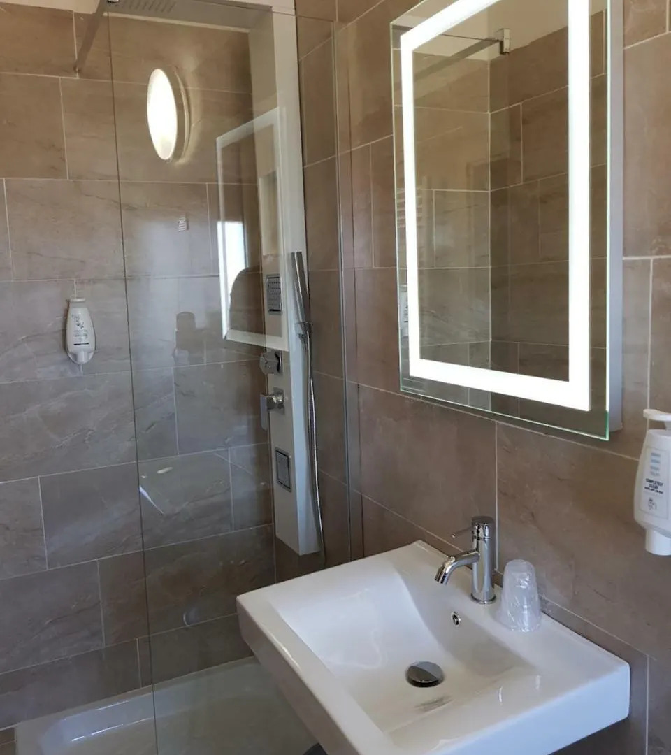 ***  Valmarina Hotel Calenzano Italy